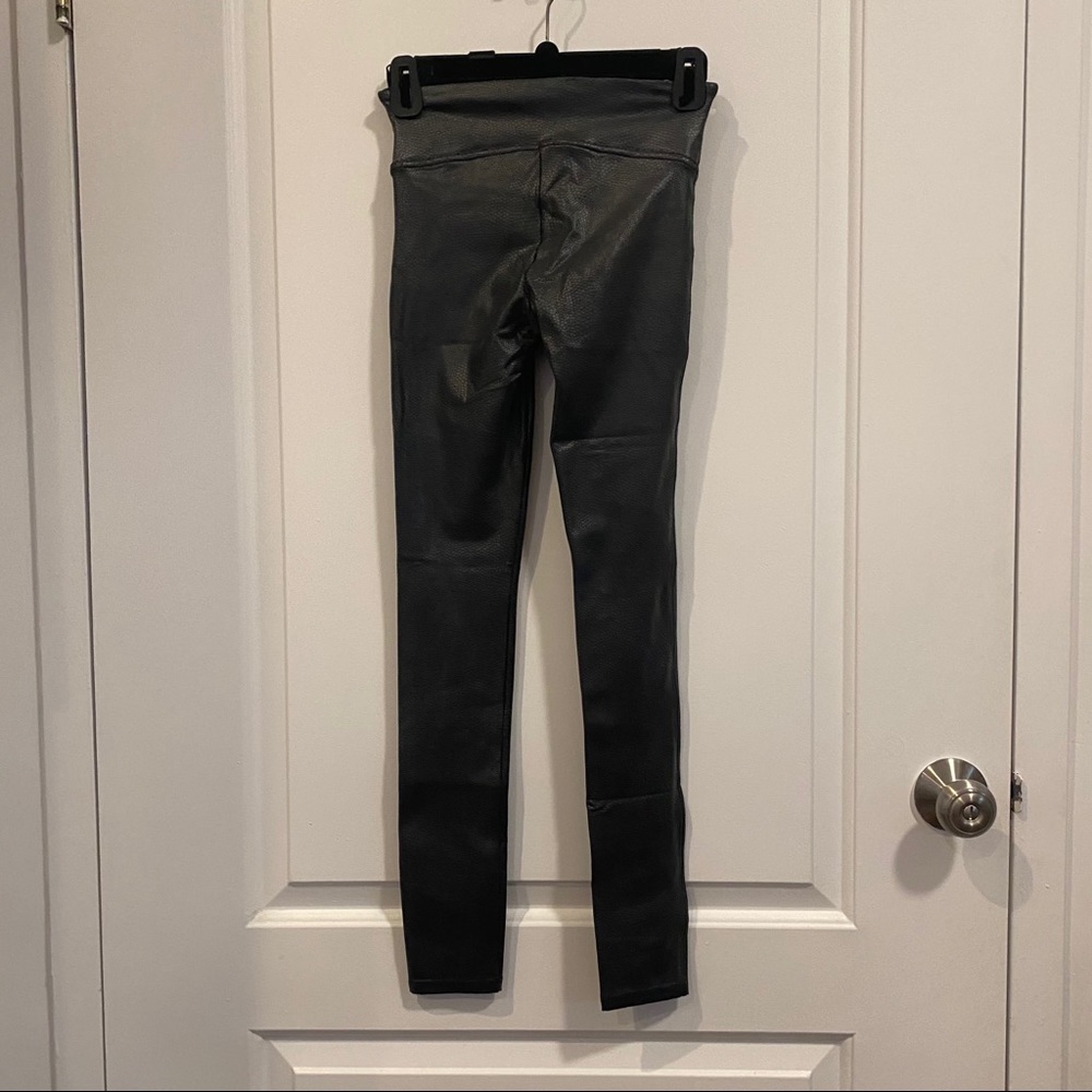 Spanx Faux Leather Croc Leggings - Picture 8 of 8
